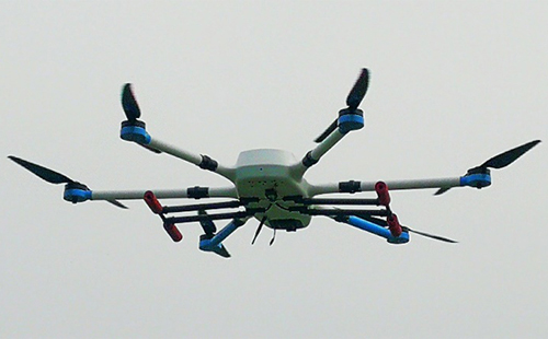 無人機